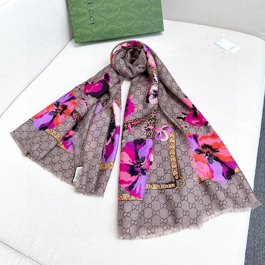 GUCCI 26S SCARF 140 IN CASHMERE AND SILK 309776