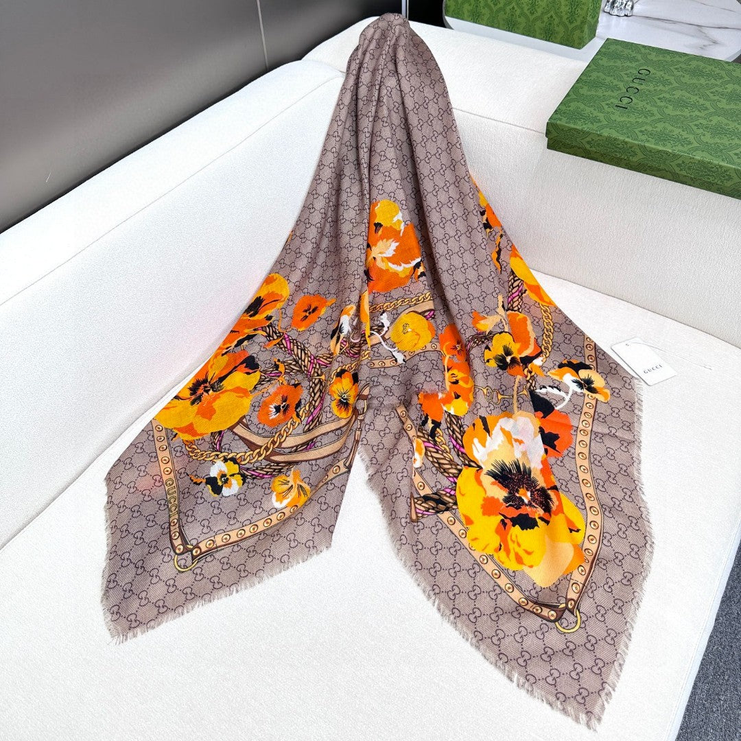 GUCCI 26S SCARF 140 IN CASHMERE AND SILK 309777
