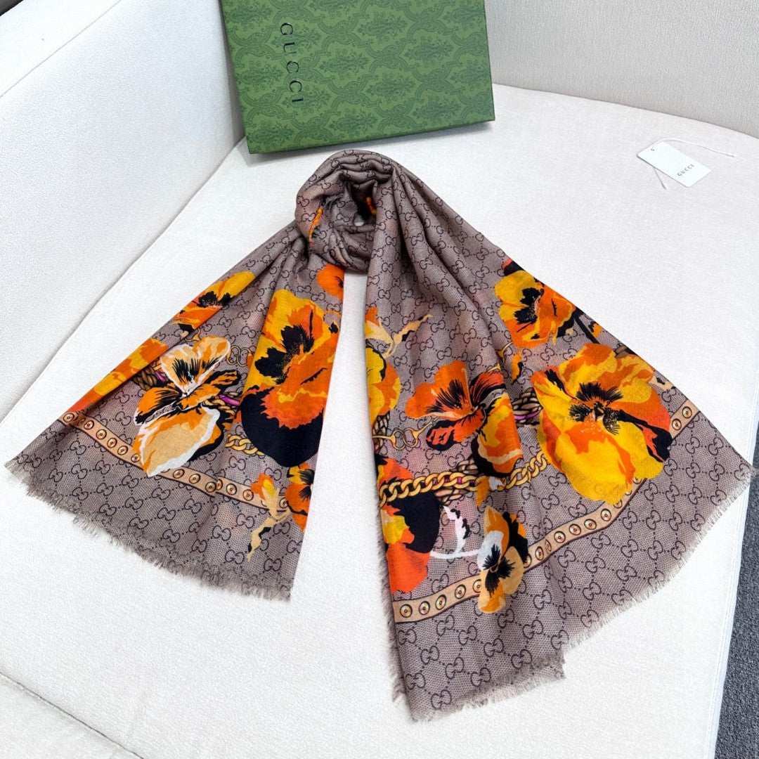 GUCCI 26S SCARF 140 IN CASHMERE AND SILK 309777