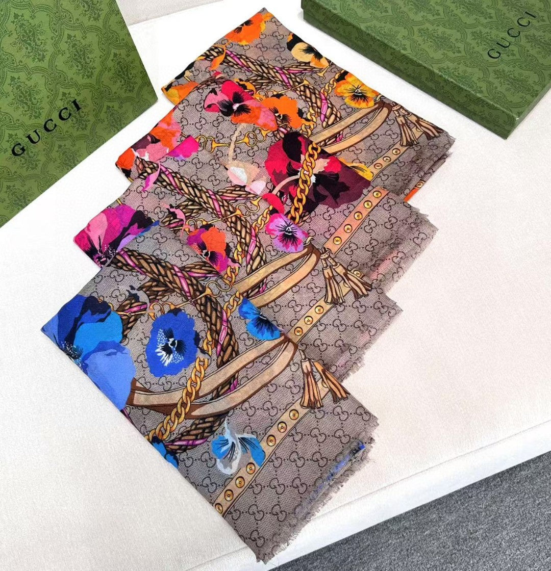 GUCCI 26S SCARF 140 IN CASHMERE AND SILK 309775