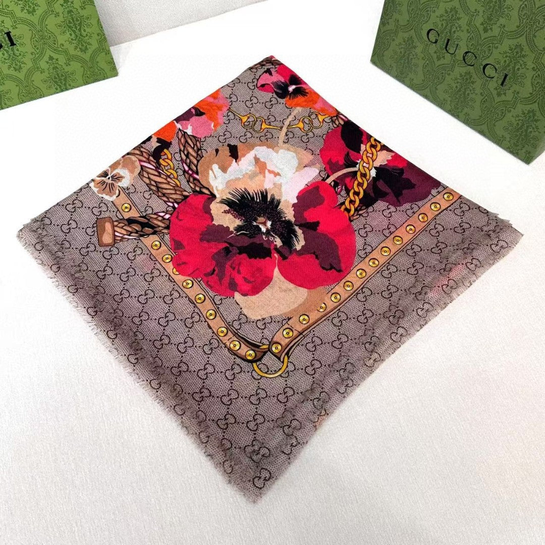 GUCCI 26S SCARF 140 IN CASHMERE AND SILK 309778