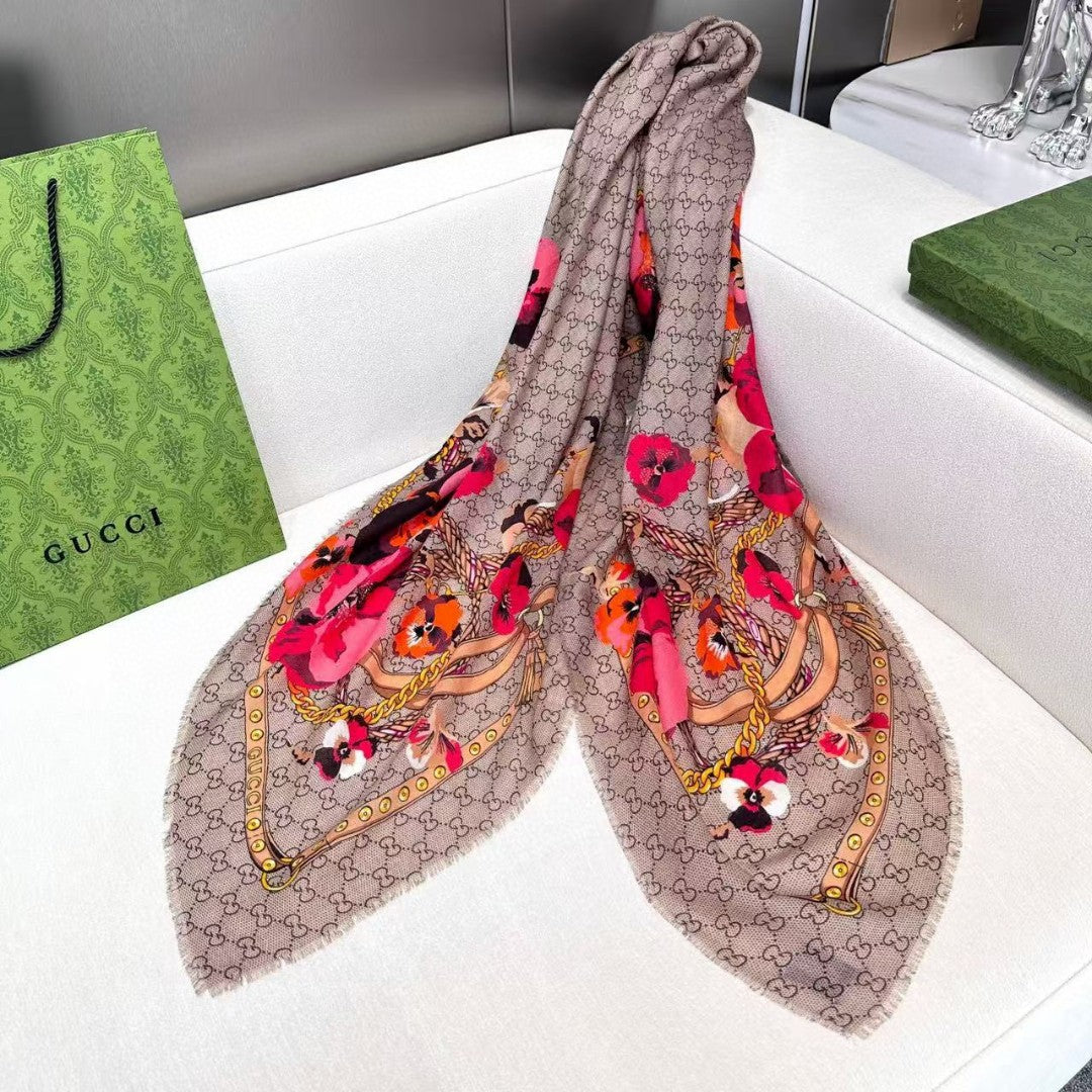 GUCCI 26S SCARF 140 IN CASHMERE AND SILK 309778