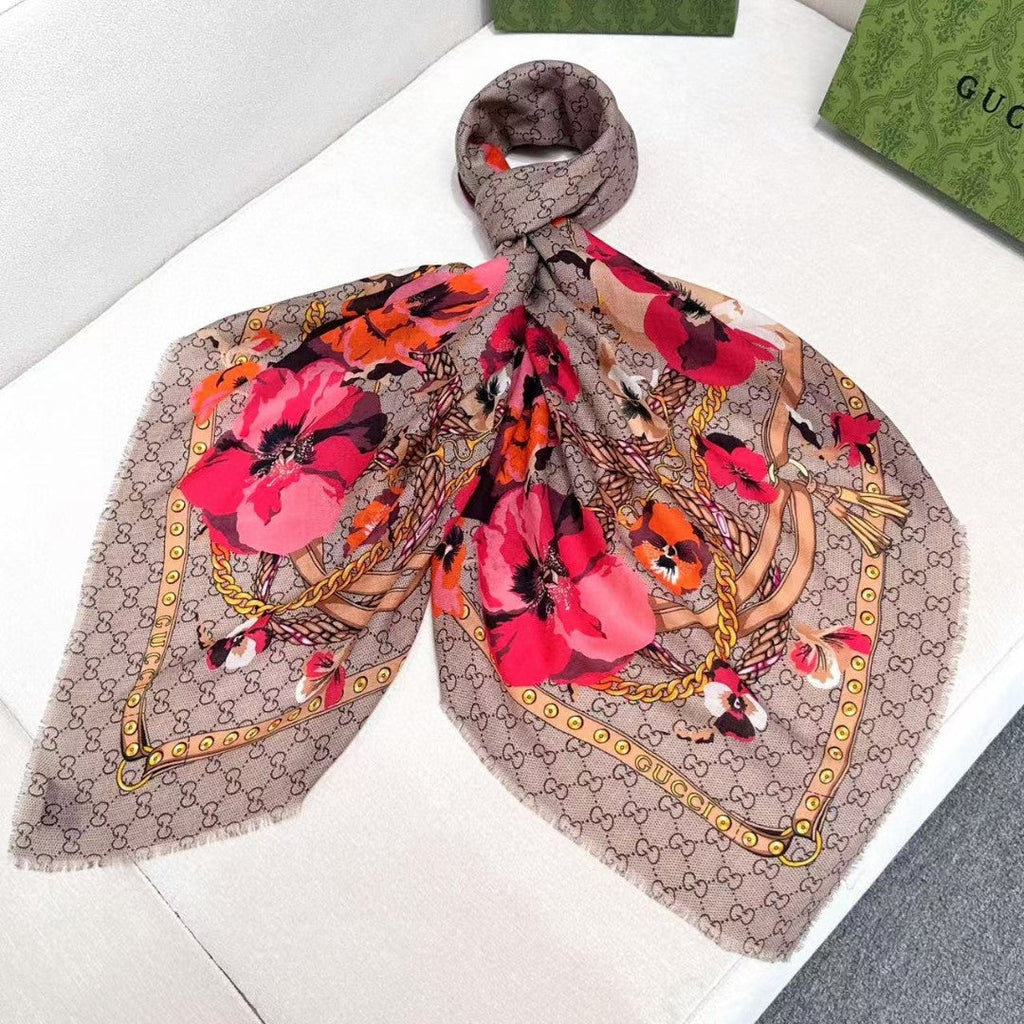 GUCCI 26S SCARF 140 IN CASHMERE AND SILK 309778
