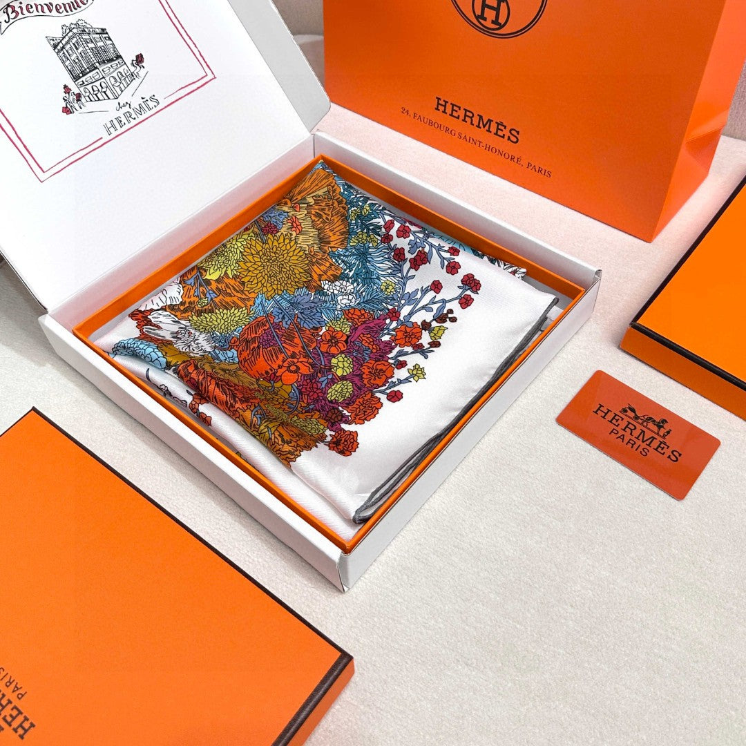 HERMES 26S SCARF 90 IN SILK 304308
