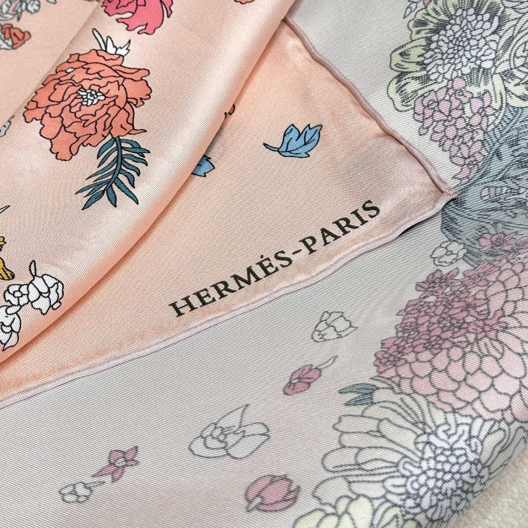 HERMES 26S SCARF 90 IN SILK 304310