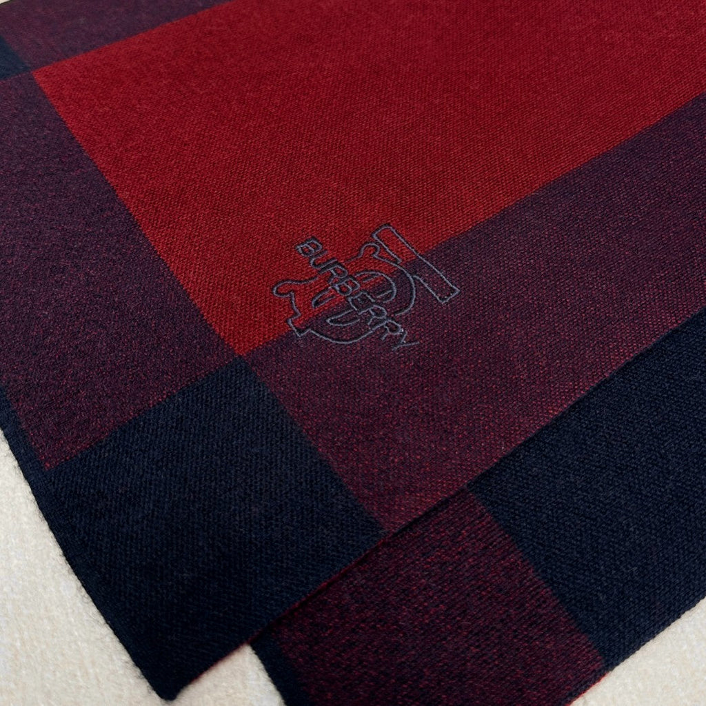 BURBERRY 26S SCARF 180CM IN CASHMERE 305980