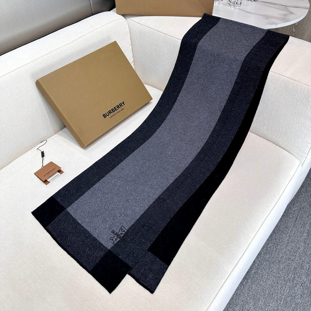 BURBERRY 26S SCARF 180CM IN CASHMERE 305982