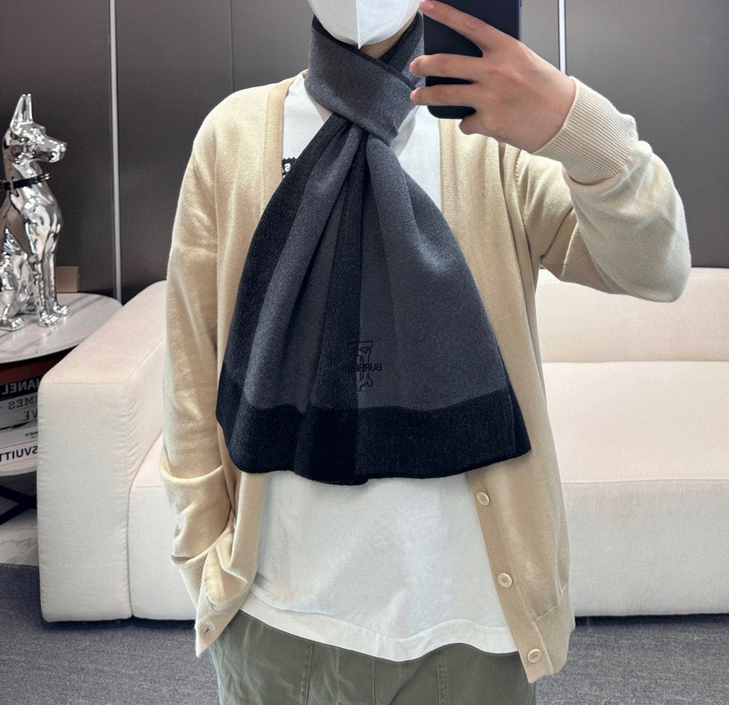 BURBERRY 26S SCARF 180CM IN CASHMERE 305982