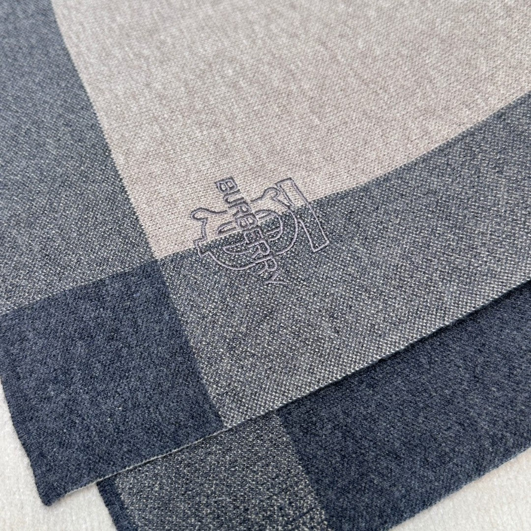 BURBERRY 26S SCARF 180CM IN CASHMERE 305983