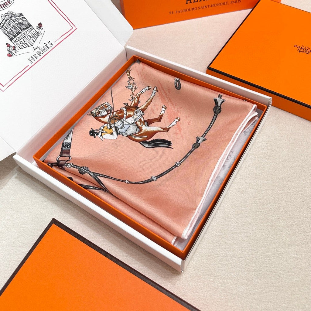 HERMES 26S SCARF 90 IN SILK 303212