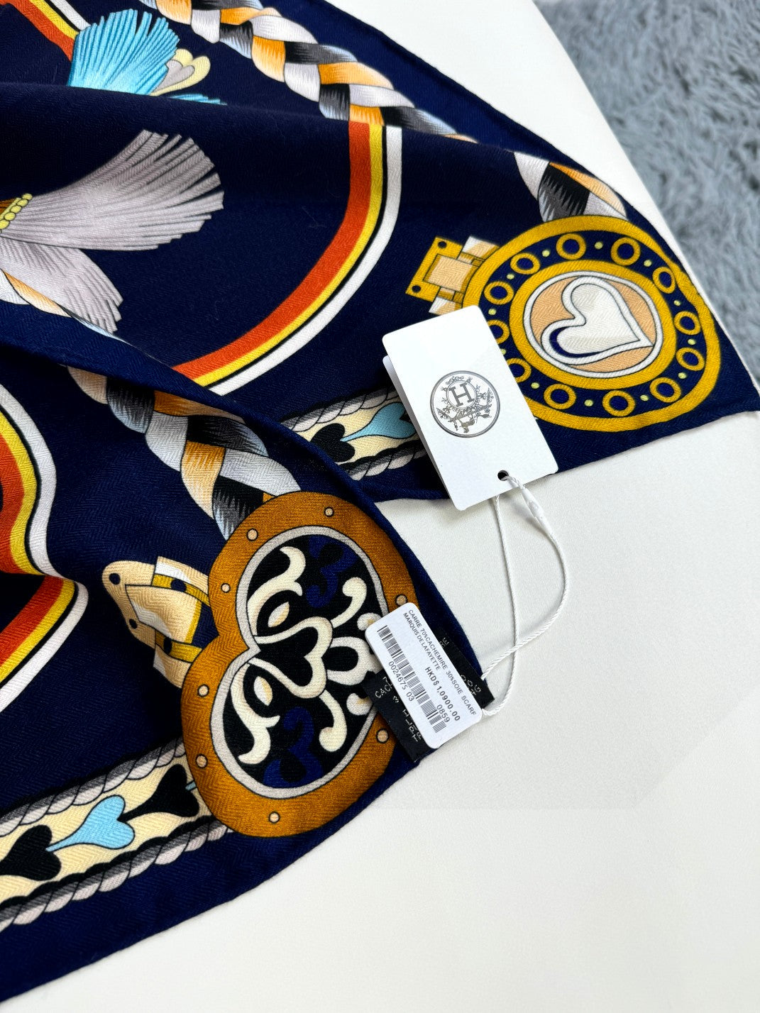 HERMES 26S PRINTED SQUARE SCARF 135 IN CASHMERE AND SILK 309425