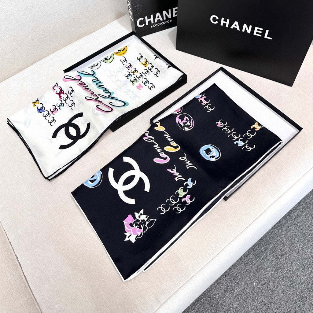CHANEL 25S SCARF 90 IN SILK 735830
