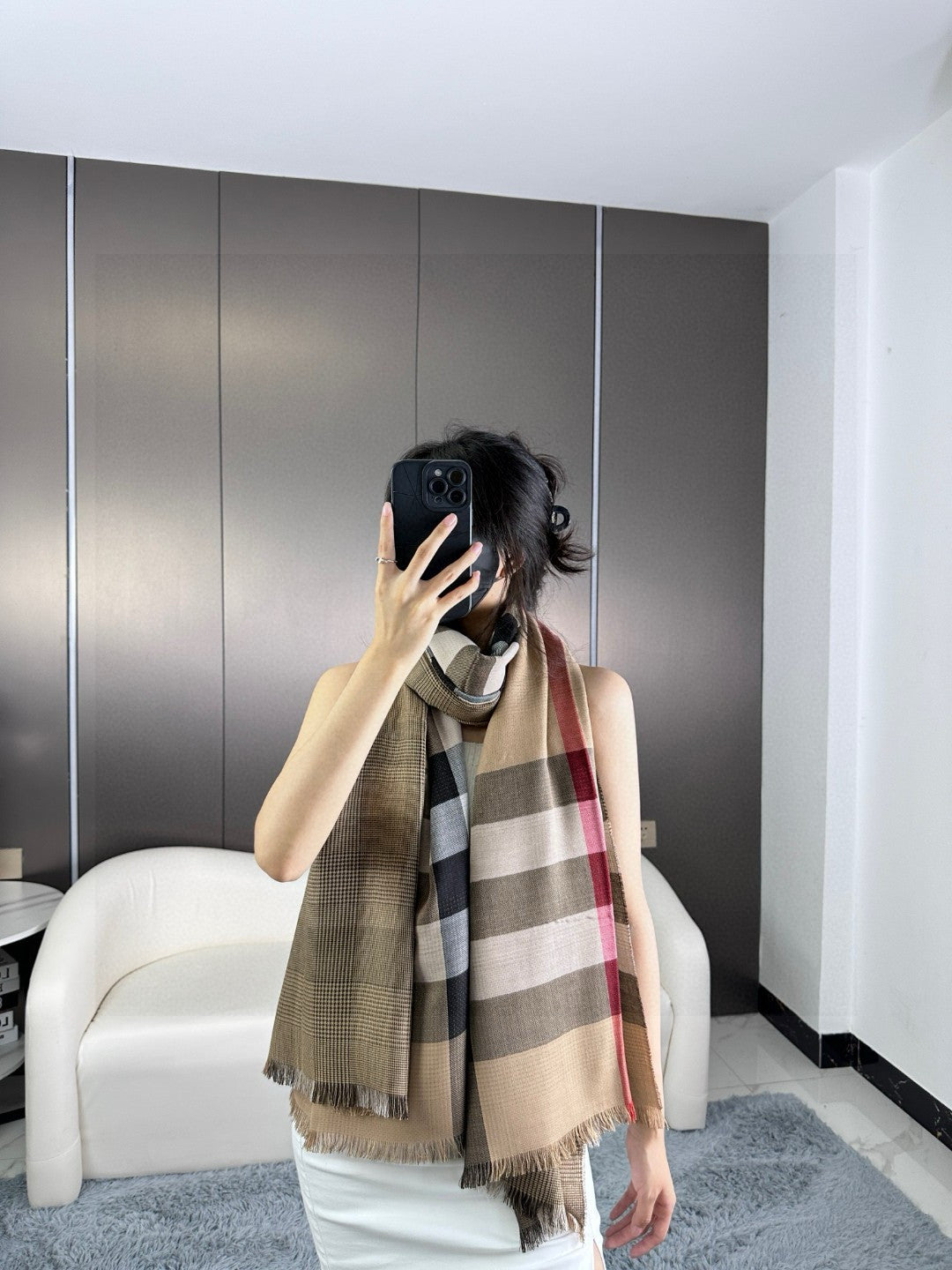 BURBERRY 26S SCARF 200CM IN CASHMERE 305992