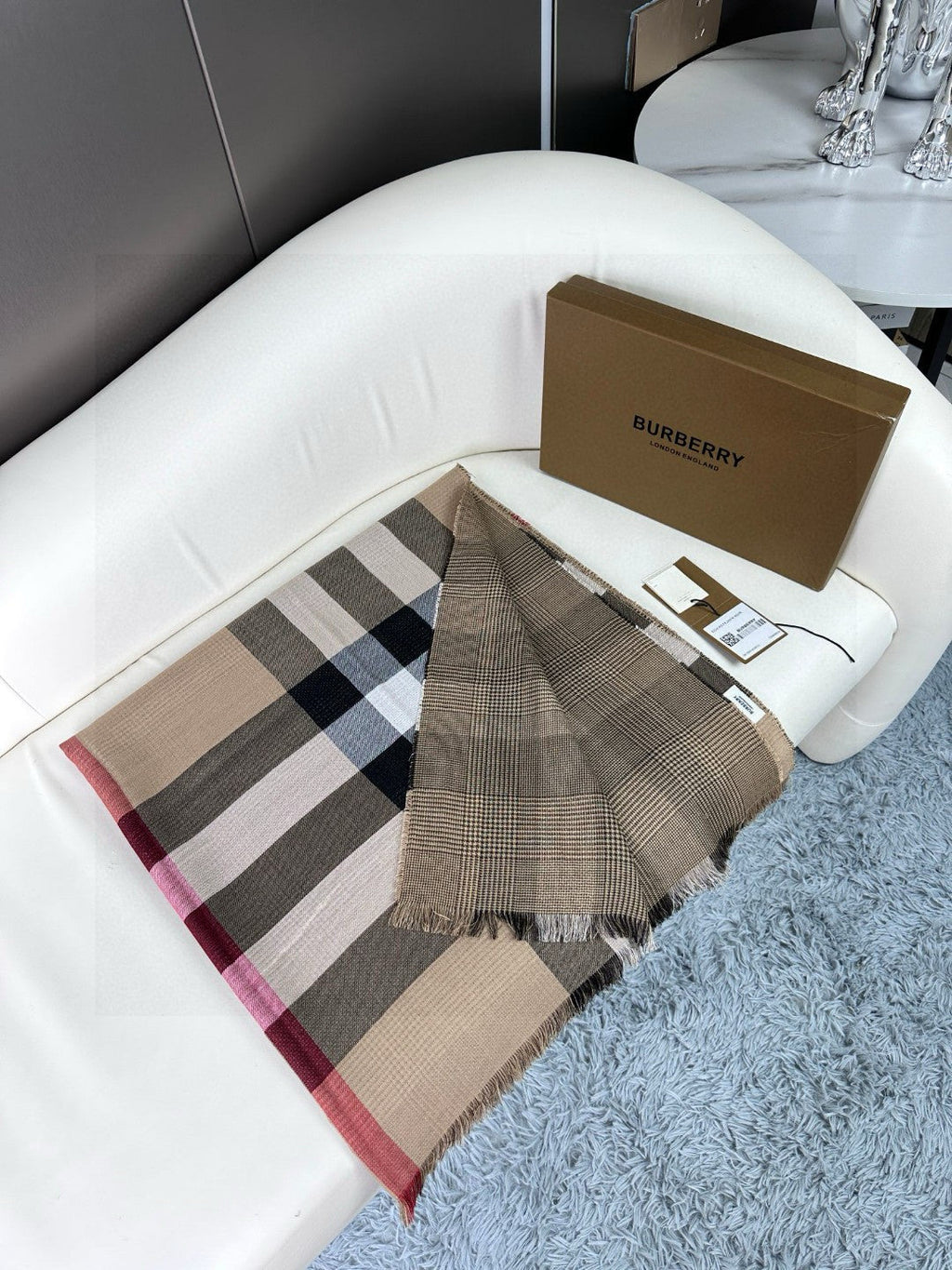 BURBERRY 26S SCARF 200CM IN CASHMERE 305992