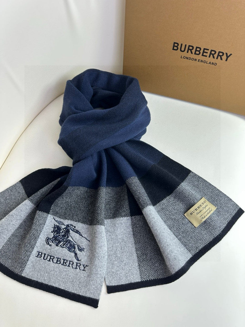 BURBERRY 26S SCARF 180CM IN CASHMERE 311831