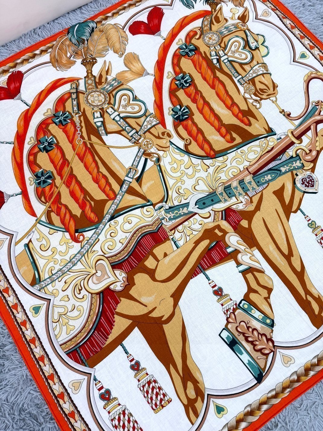 HERMES 26S PRINTED SQUARE SCARF 135 IN CASHMERE AND SILK 309422