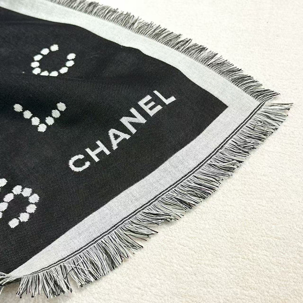 CHANEL 26S SCARF 140 IN WOOL AND SILK 311816
