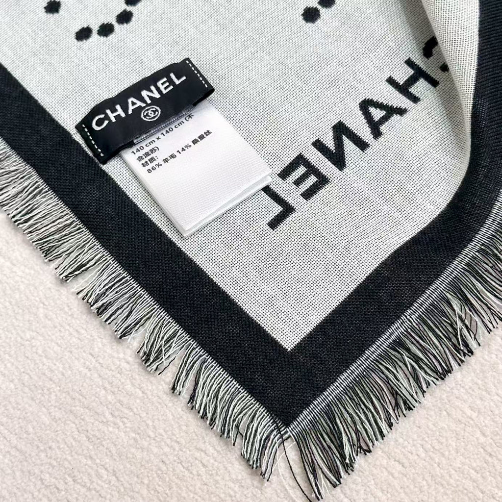 CHANEL 26S SCARF 140 IN WOOL AND SILK 311816