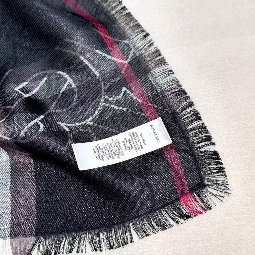 BURBERRY 26S SCARF 220CM IN SILK WOOL 318425