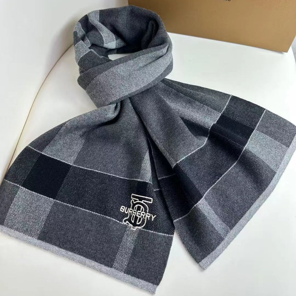 BURBERRY 26S SCARF 180CM IN CASHMERE 309783