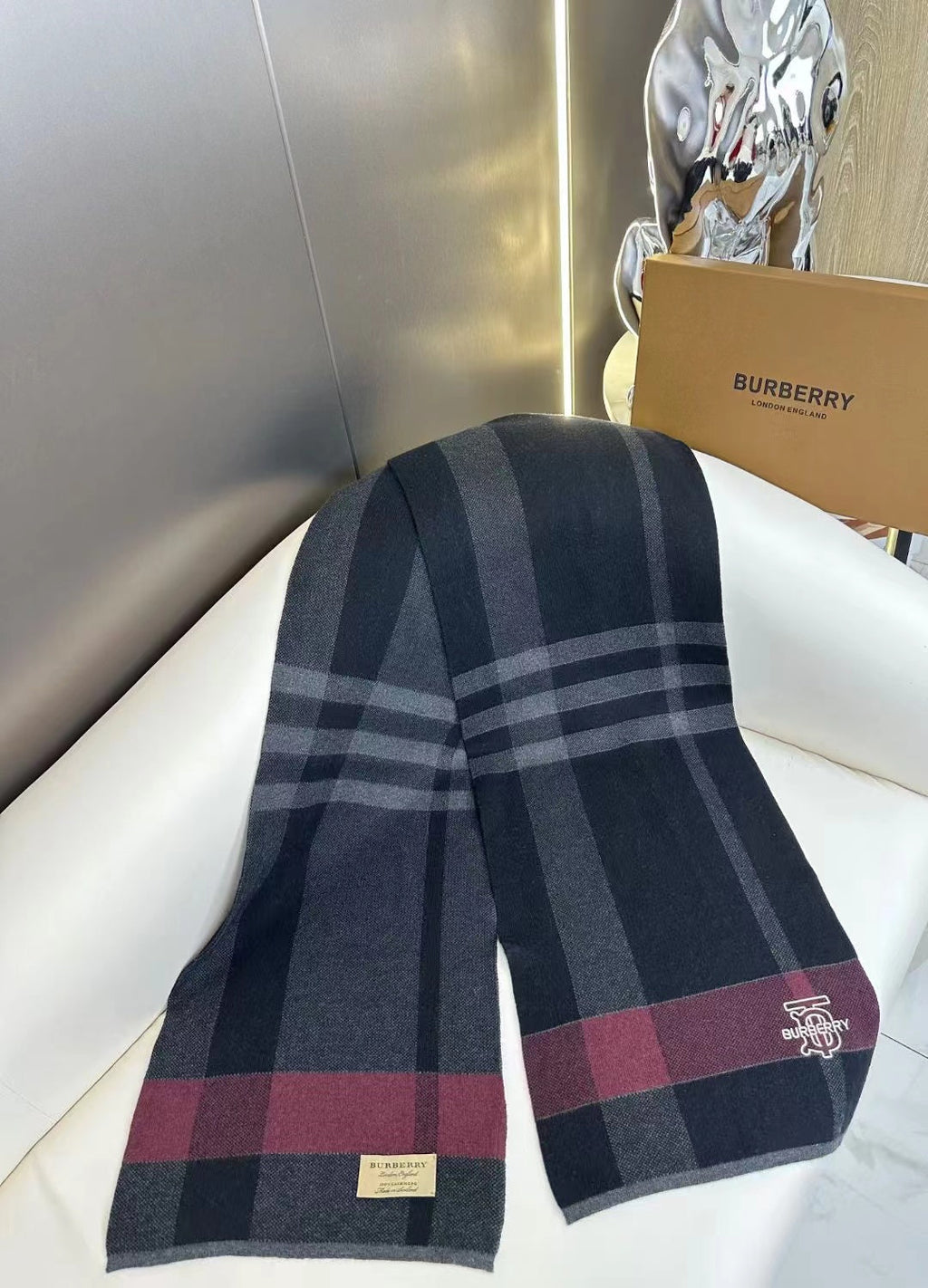 BURBERRY 26S SCARF 180CM IN CASHMERE 309784