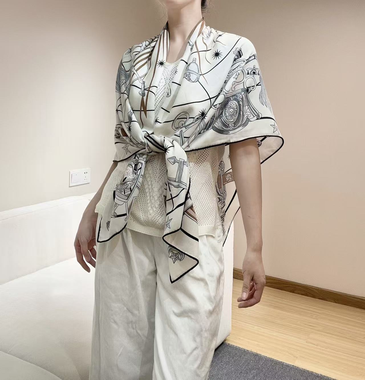 HERMES 26S SCARF 135 IN CASHMERE AND SILK 304575