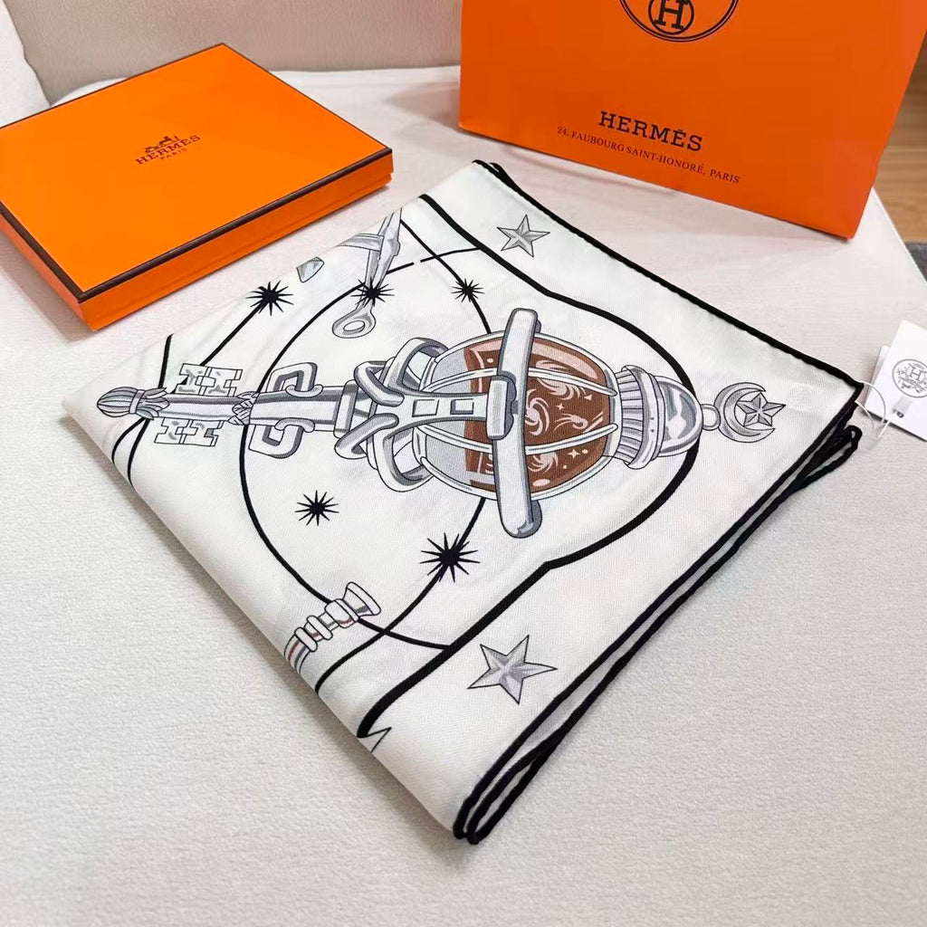 HERMES 26S SCARF 135 IN CASHMERE AND SILK 304575