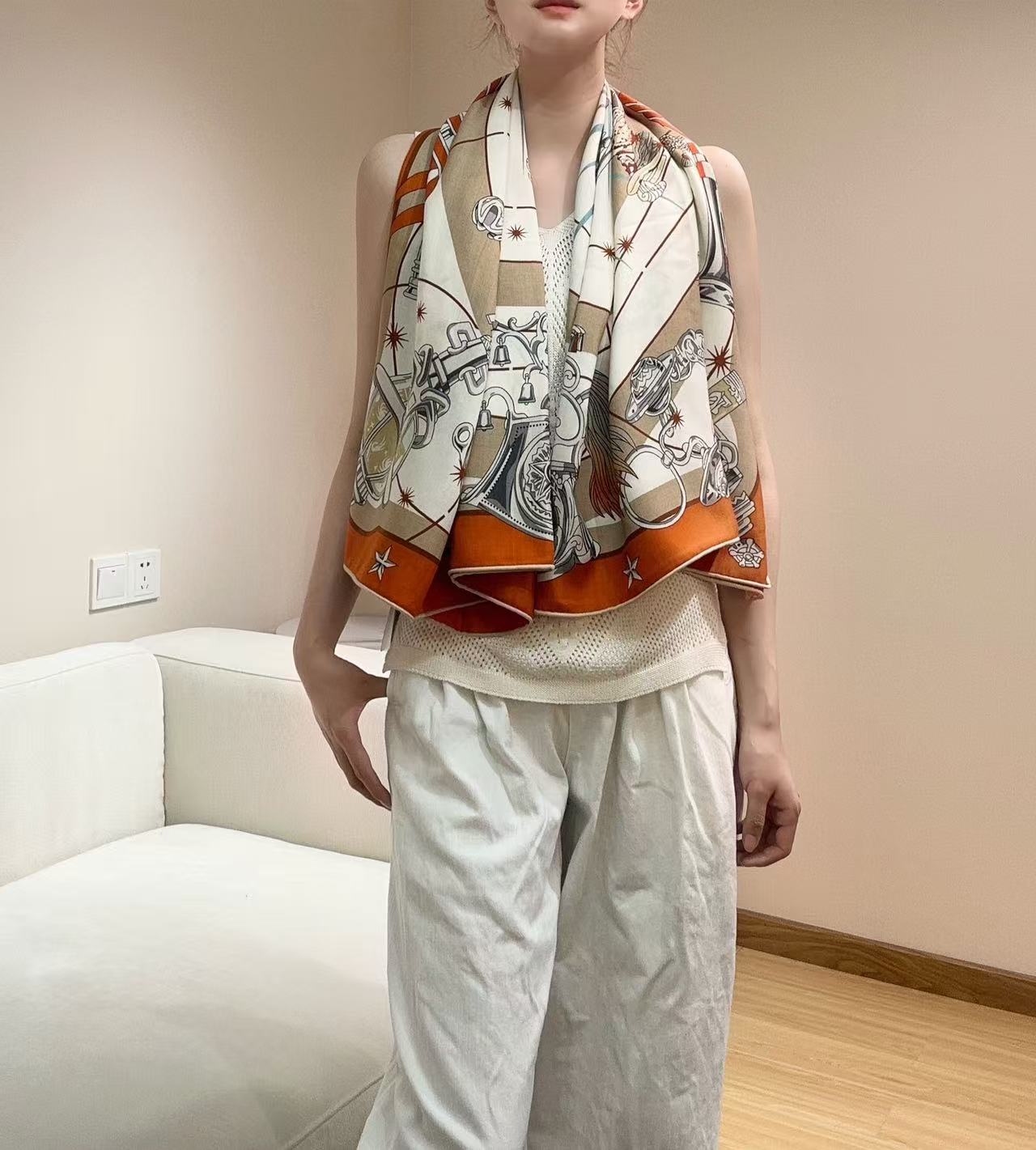 HERMES 26S SCARF 135 IN CASHMERE AND SILK 304577