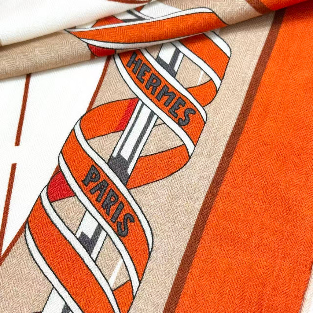 HERMES 26S SCARF 135 IN CASHMERE AND SILK 304577