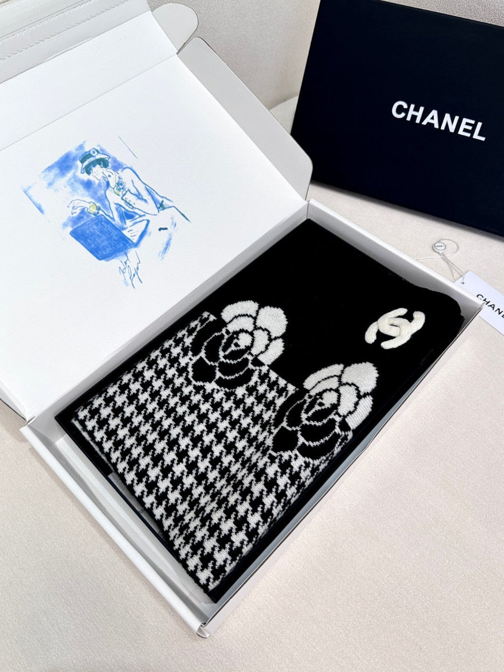 CHANEL 26S SCARF 180 IN CASHMERE 311827