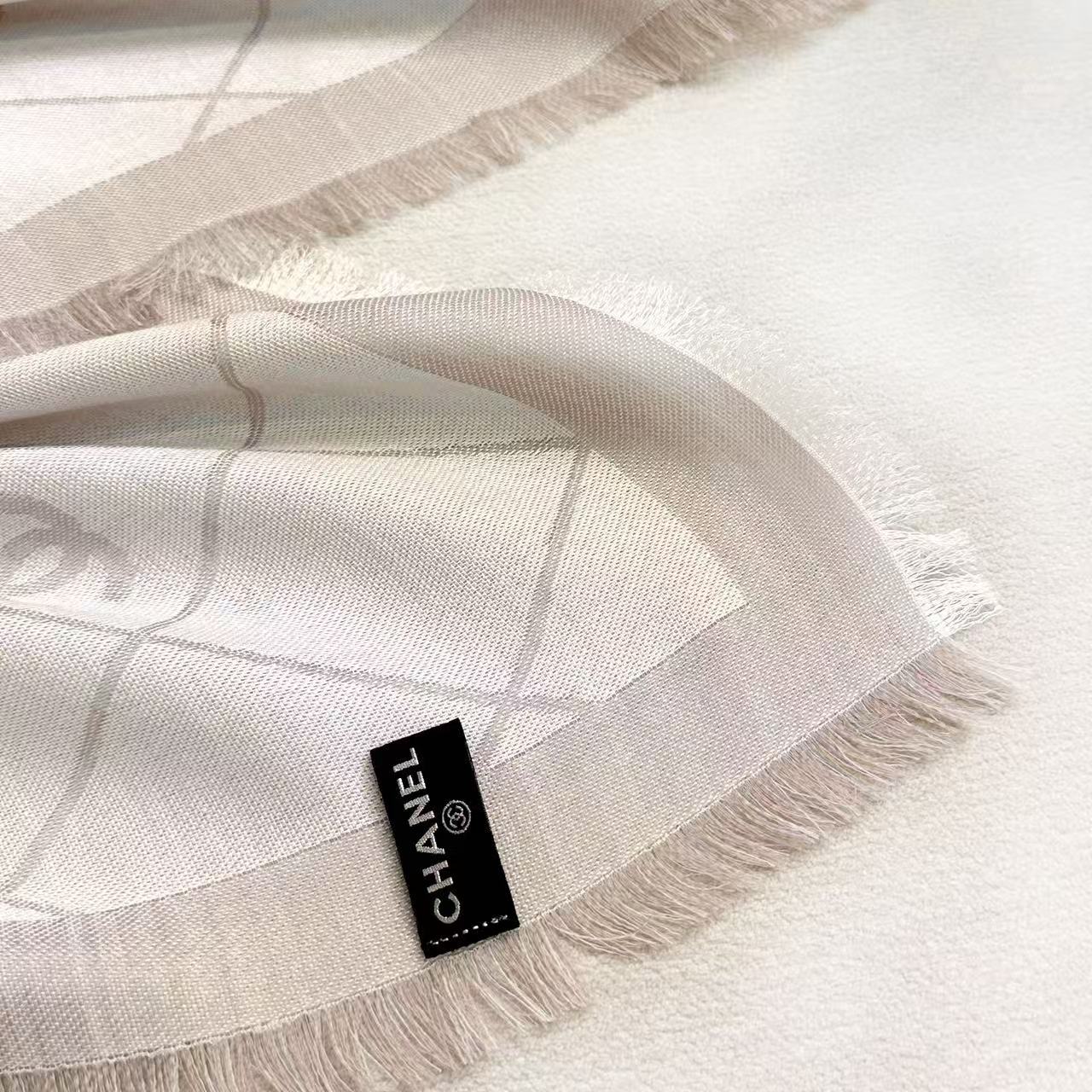 CHANEL 26S SCARF 140 IN SILK 309415