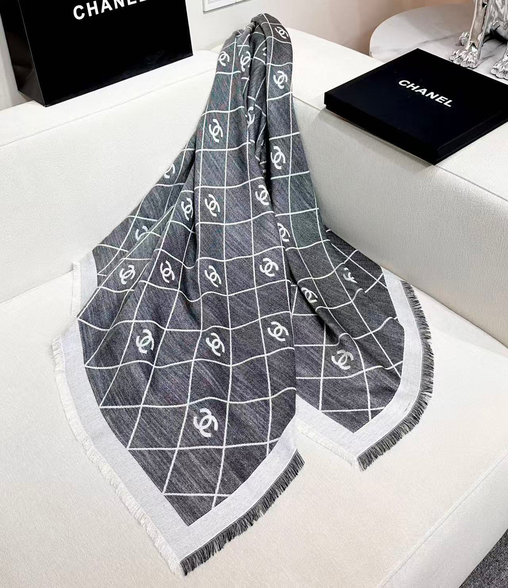 CHANEL 26S SCARF 140 IN SILK 309416