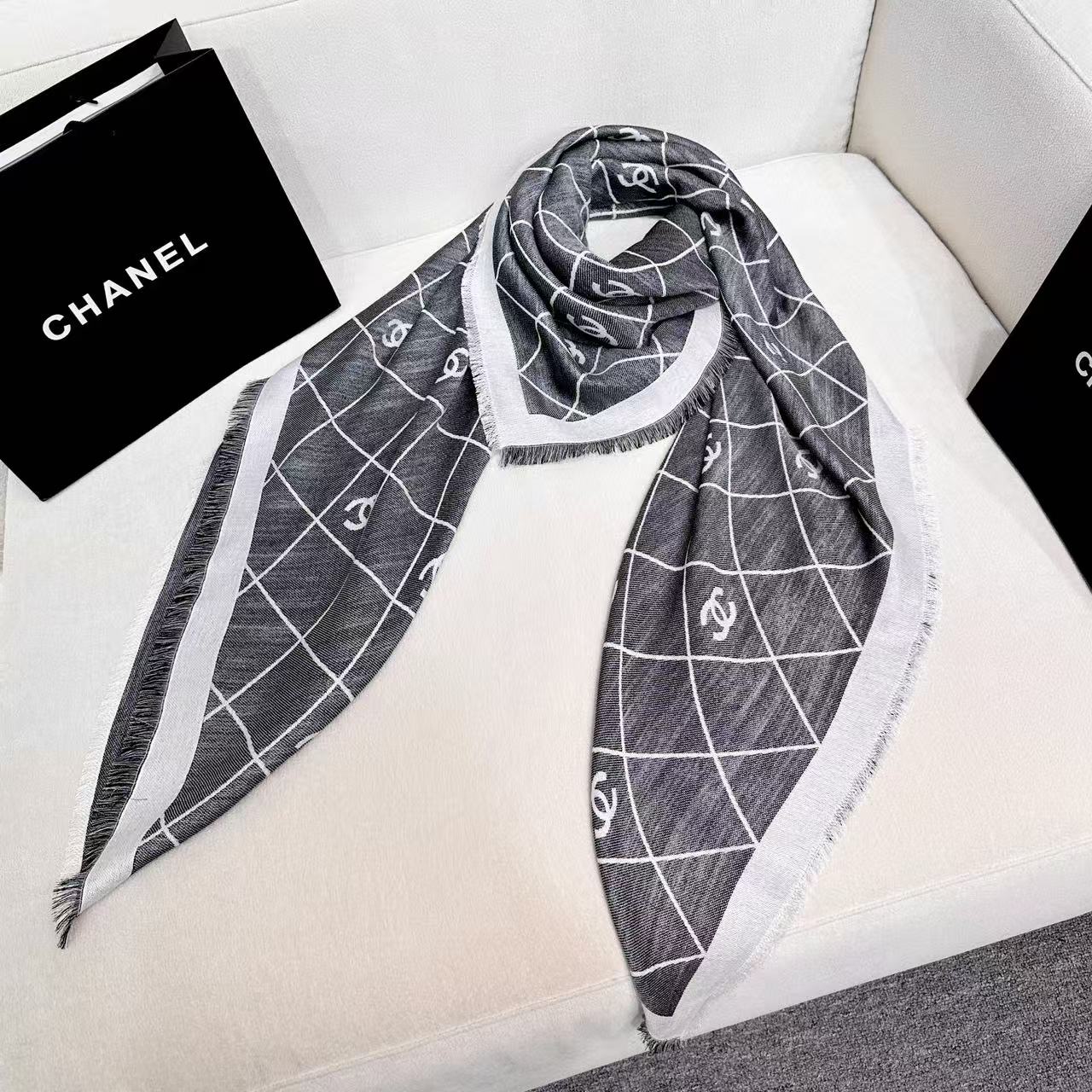 CHANEL 26S SCARF 140 IN SILK 309416