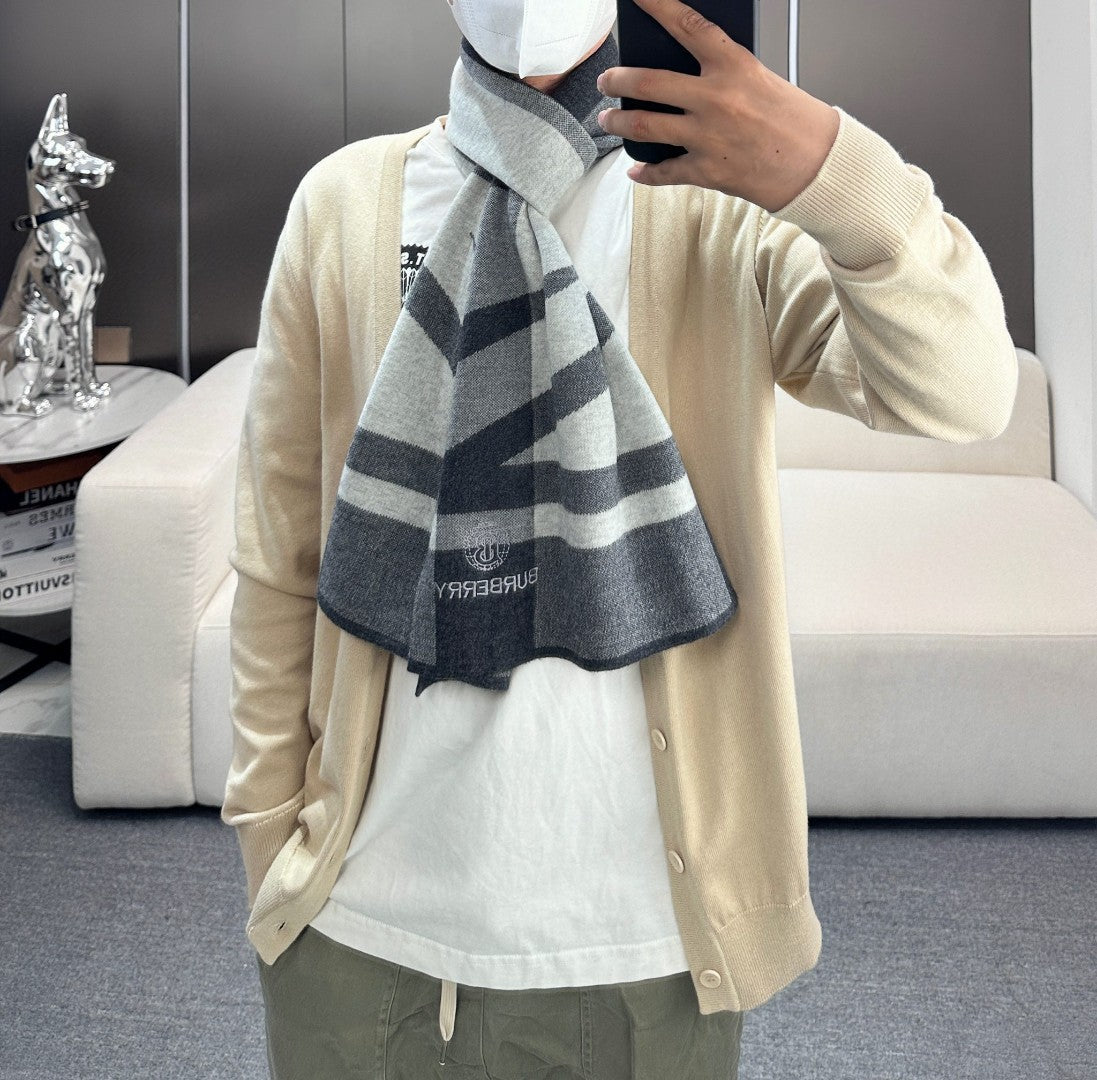 BURBERRY 26S SCARF 180CM IN CASHMERE 175710