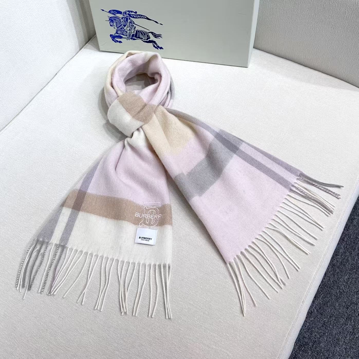 BURBERRY 26S SCARF 180CM IN CASHMERE 279895