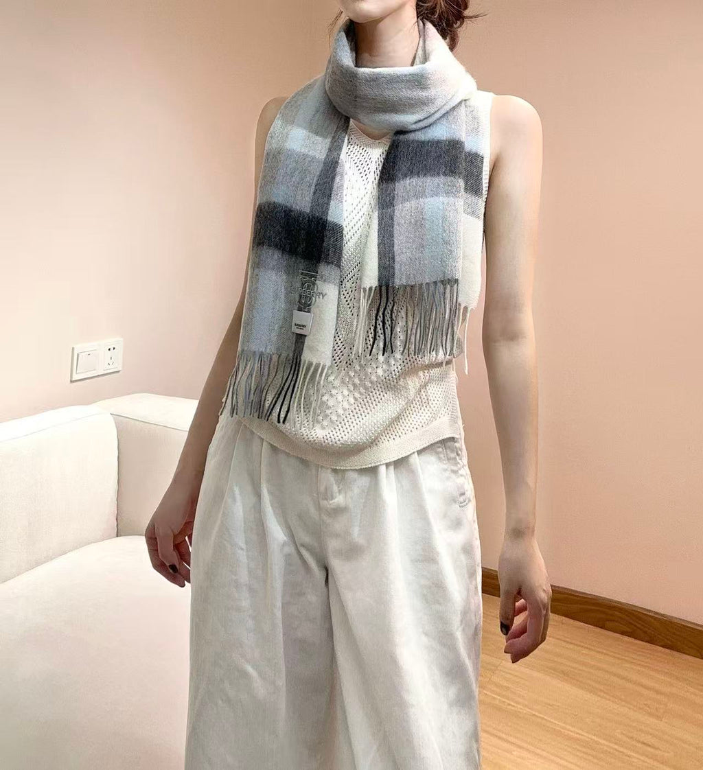 BURBERRY 26S SCARF 180CM IN CASHMERE 279894