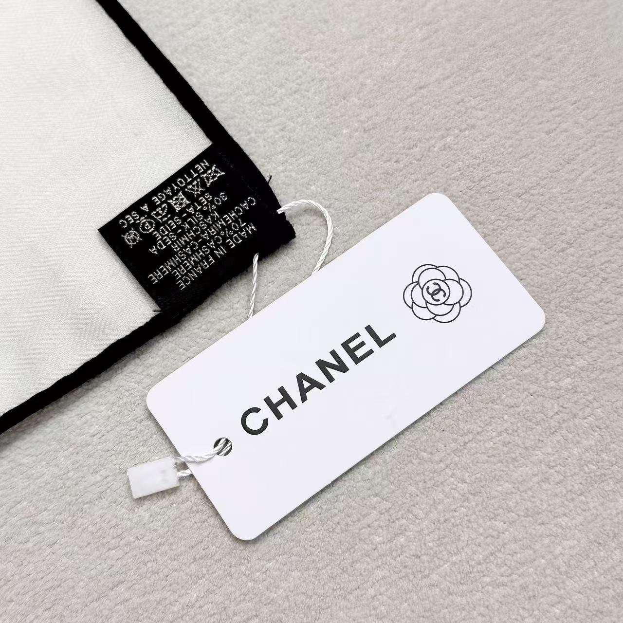 CHANEL 26S SCARF 135 IN SILK 309414