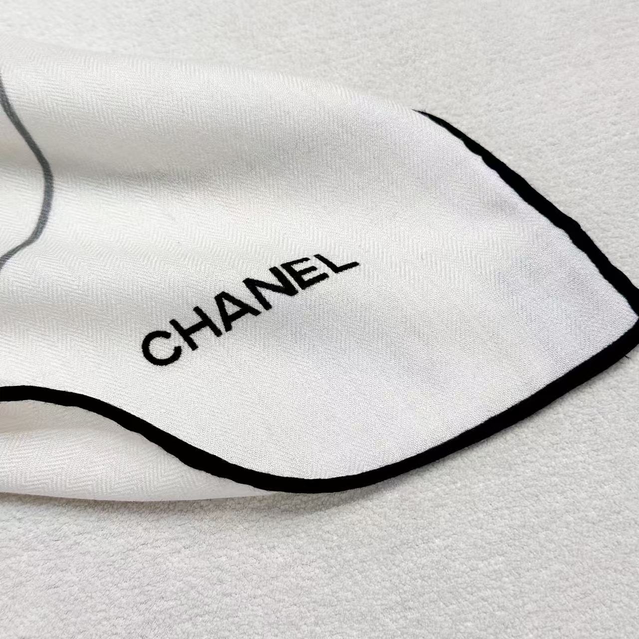 CHANEL 26S SCARF 135 IN SILK 309414