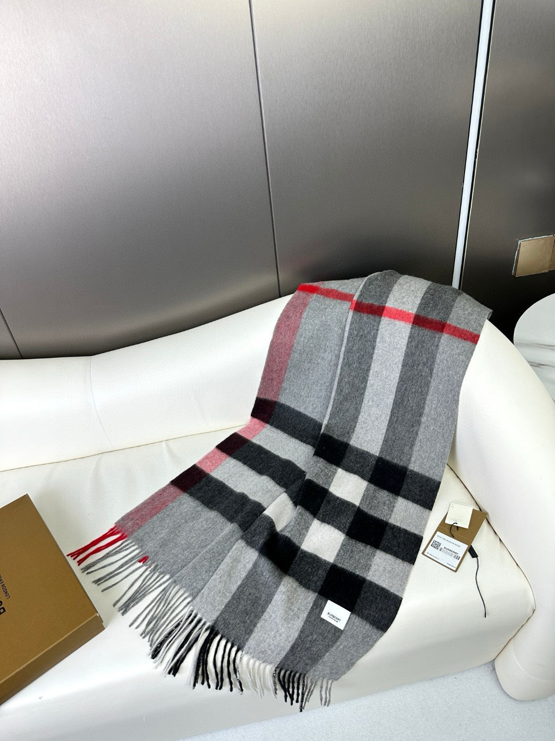 BURBERRY 26S SCARF 200CM IN CASHMERE 278702