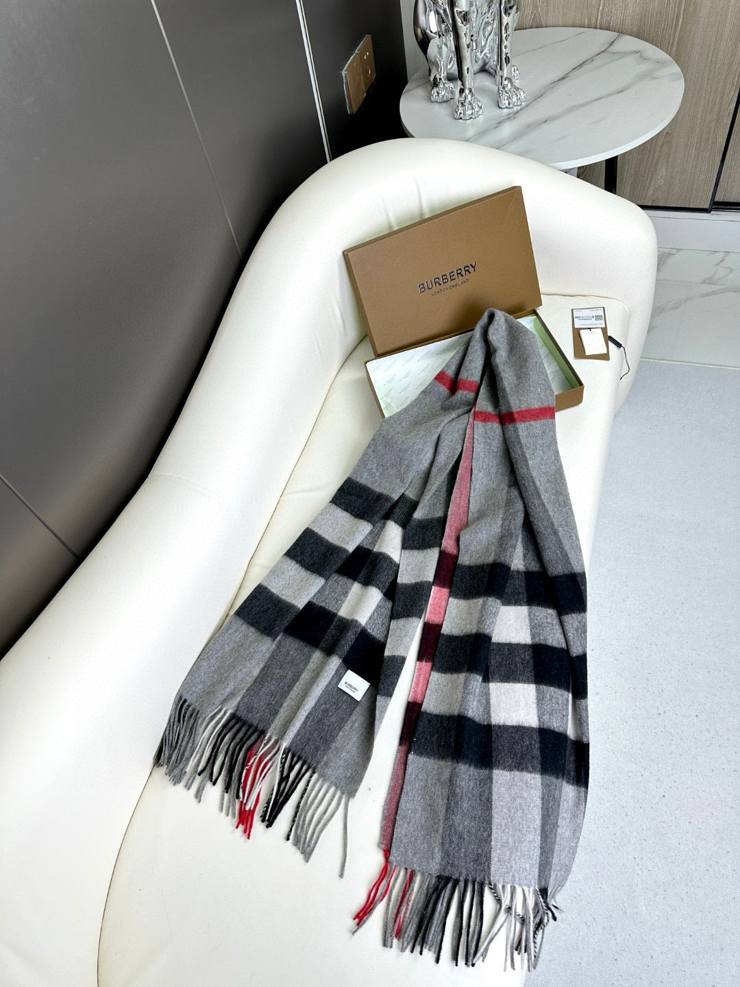 BURBERRY 26S SCARF 200CM IN CASHMERE 278702