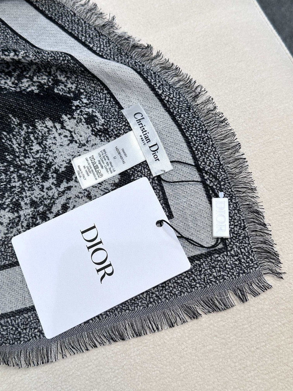 DIOR 26S SCARF 140CM IN SILK & CASHMERE 292287