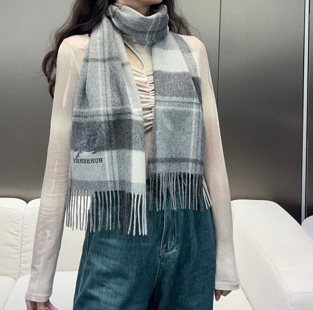 BURBERRY 26S SCARF 180CM IN CASHMERE 176163