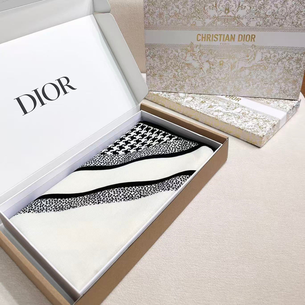 DIOR 26S SCARF 135CM IN CASHMERE SILK 309772