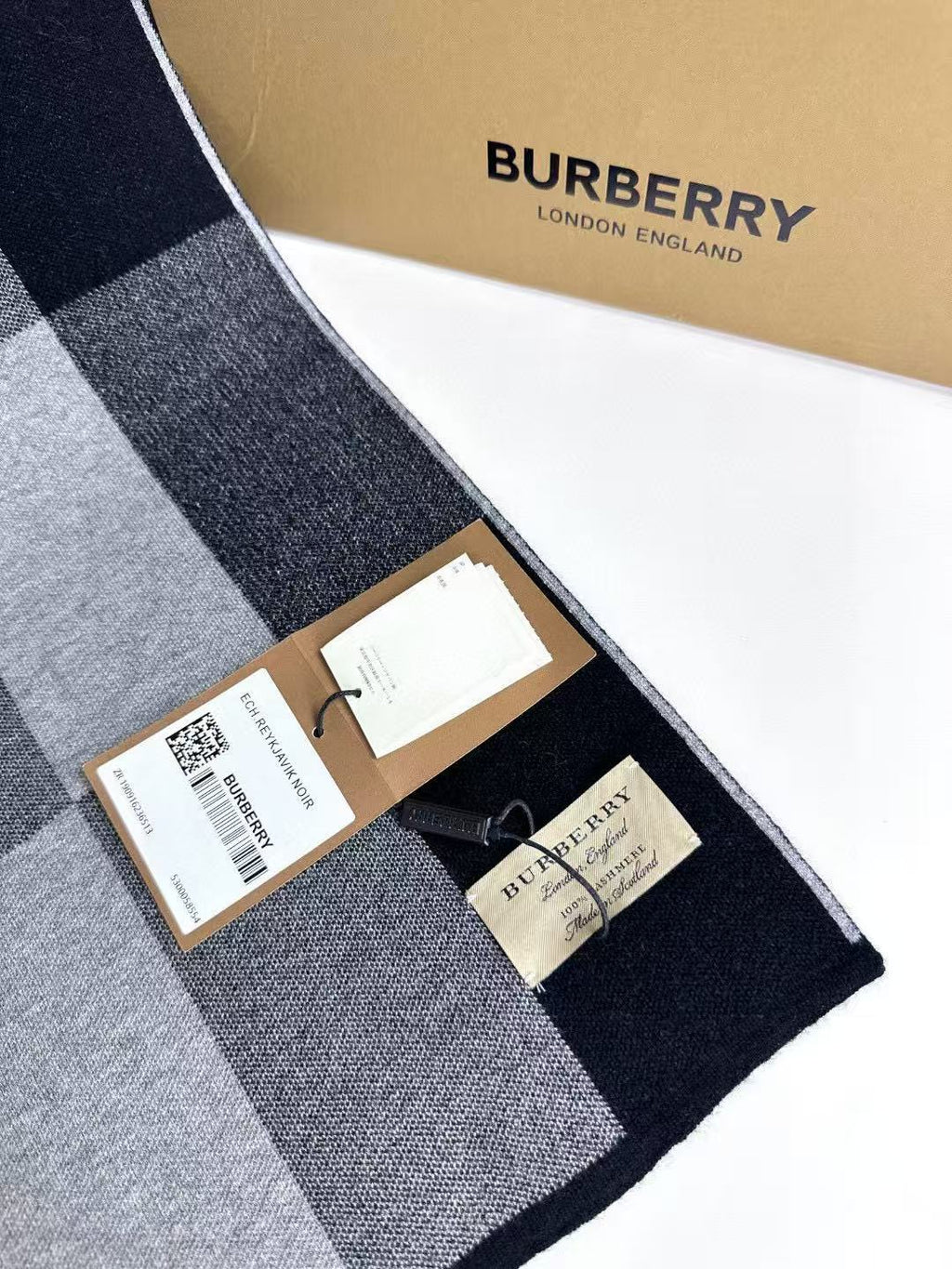 BURBERRY 26S SCARF 180CM IN CASHMERE 303179
