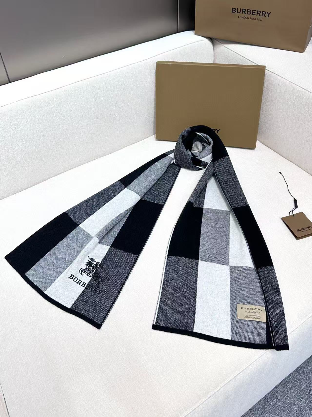 BURBERRY 26S SCARF 180CM IN CASHMERE 303180
