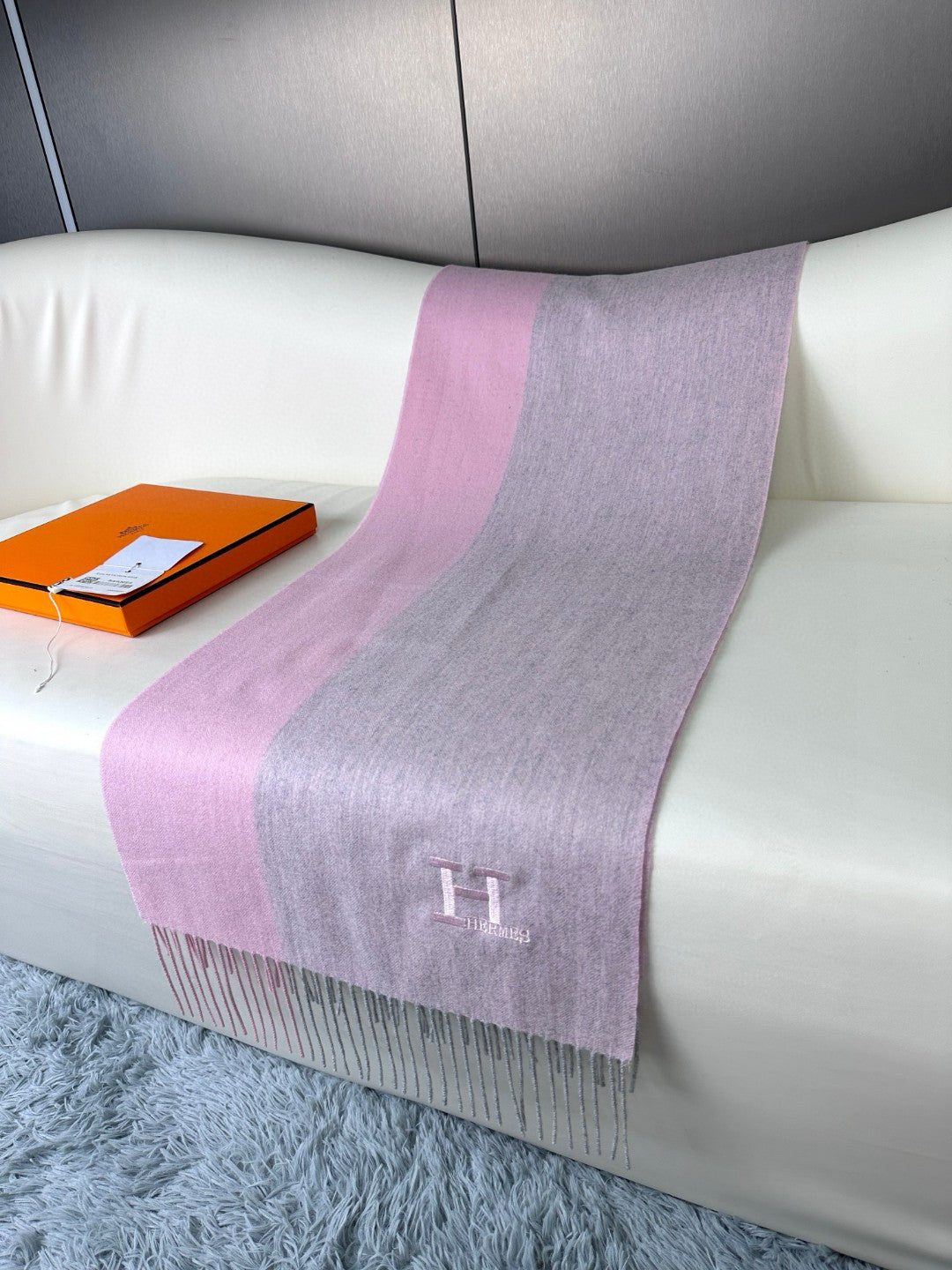 HERMES 26S LONG SCARF 190 IN CASHMERE 309791