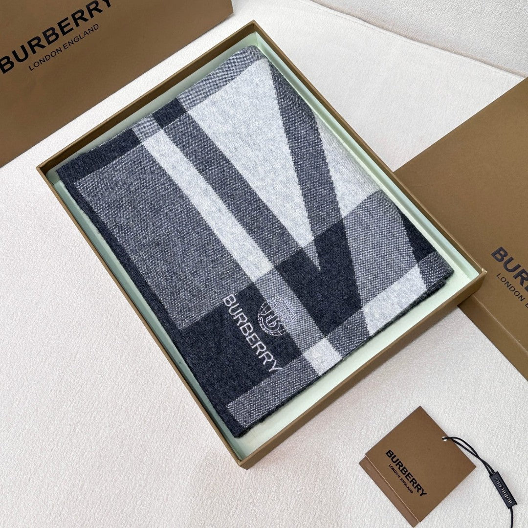 BURBERRY 26S SCARF 180CM IN CASHMERE 175710