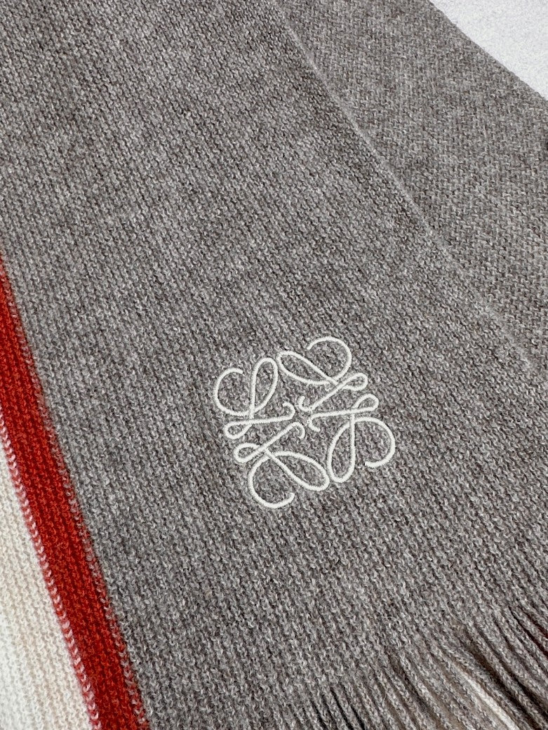 LOEWE 26S SCARF 180 IN CASHMERE 194383