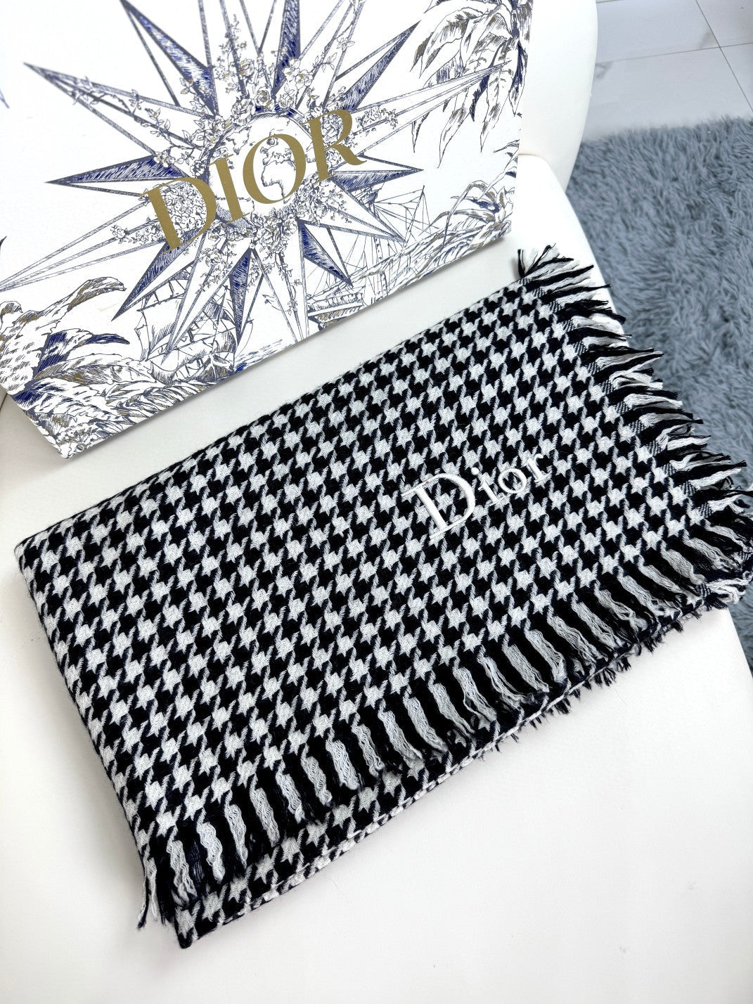 DIOR 26S SCARF 180CM IN CASHMERE 137995