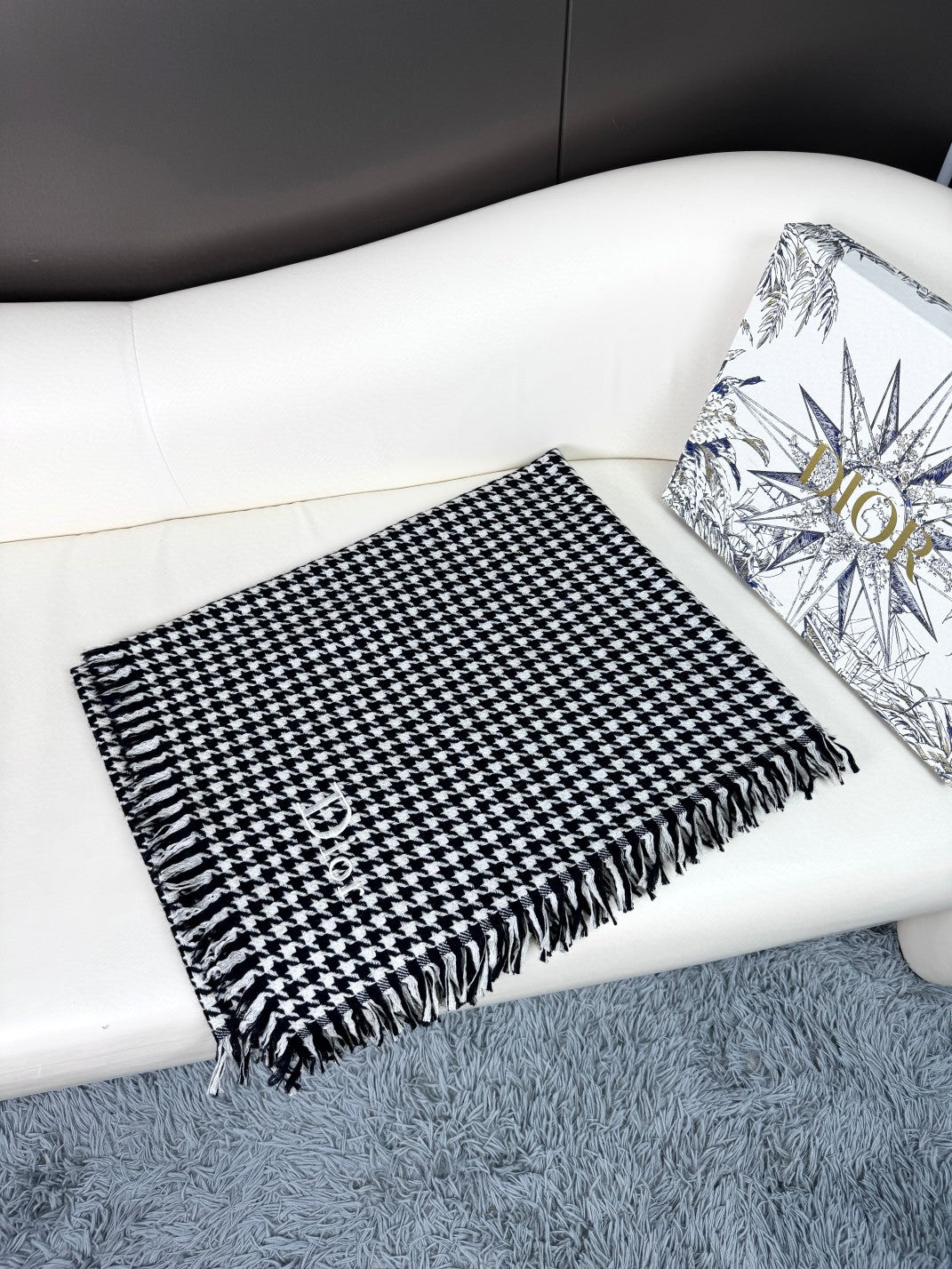 DIOR 26S SCARF 180CM IN CASHMERE 137995